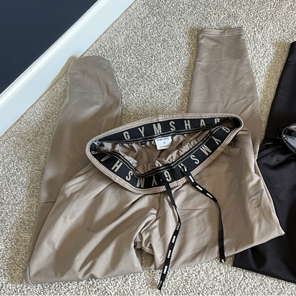 GYMSHARK | Men's Joggers - Picture 5 of 6